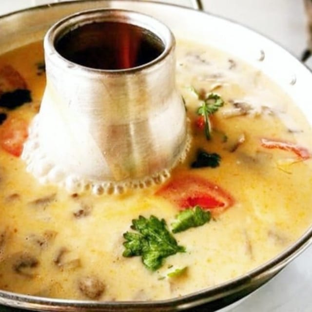 Tom Kha.